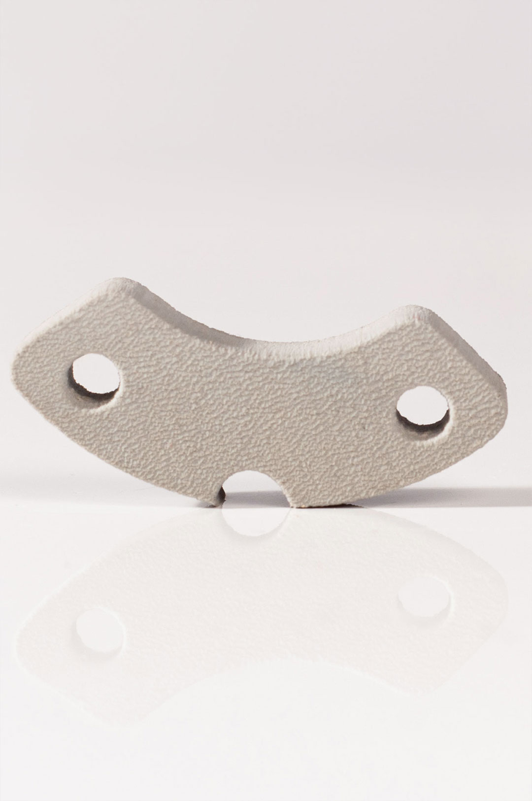 Ein 2D Wasserstrahlgeschnittenes Bauteil aus Gummi
